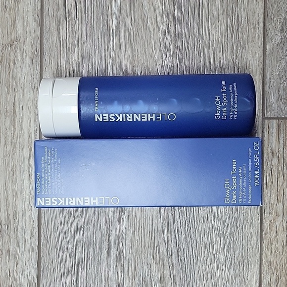 OLEHENRIKSEN Glow2OH 7% AHA Exfoliating Dark Spot Toner NIB - Picture 1 of 7